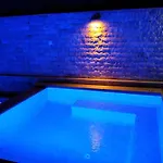 Villa Oender *