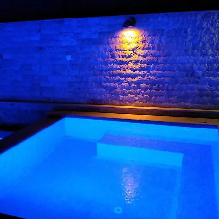Villa Oender *